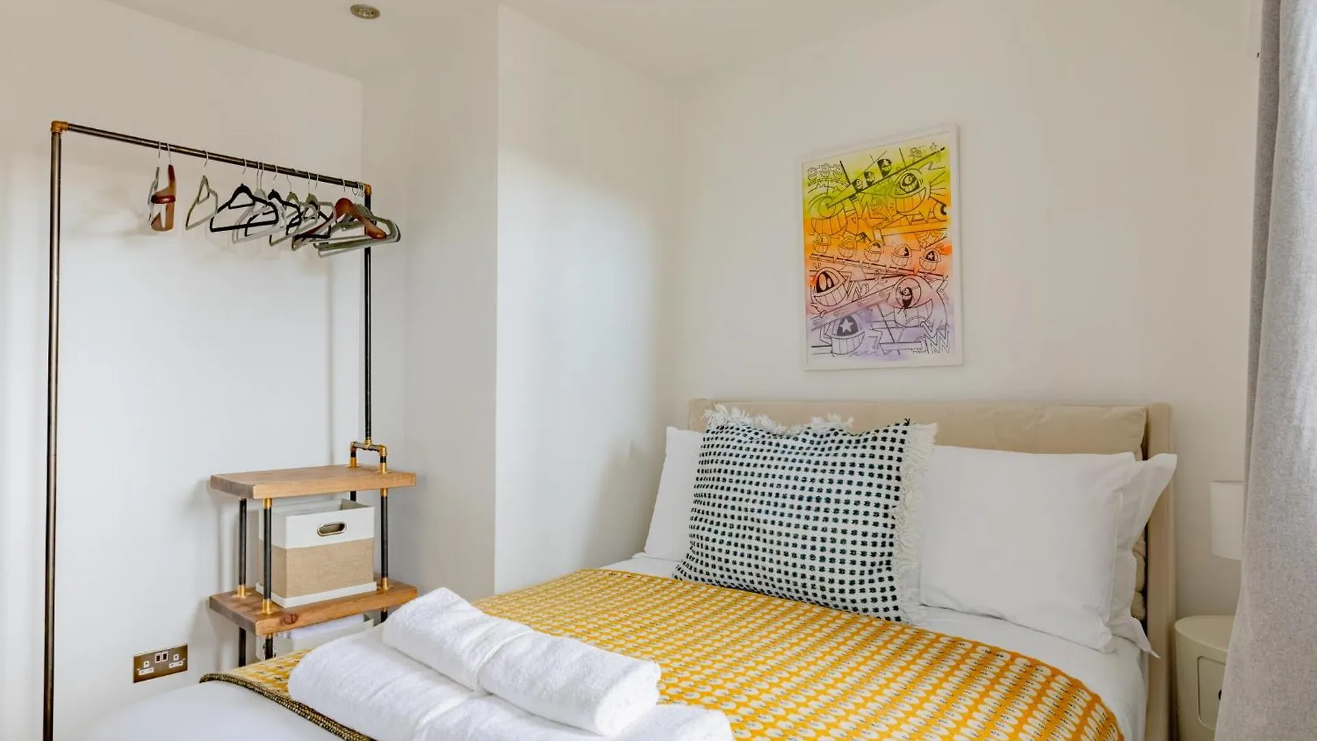 Apartment Contemporary 2Bd Flat With Balcony Shoreditch London