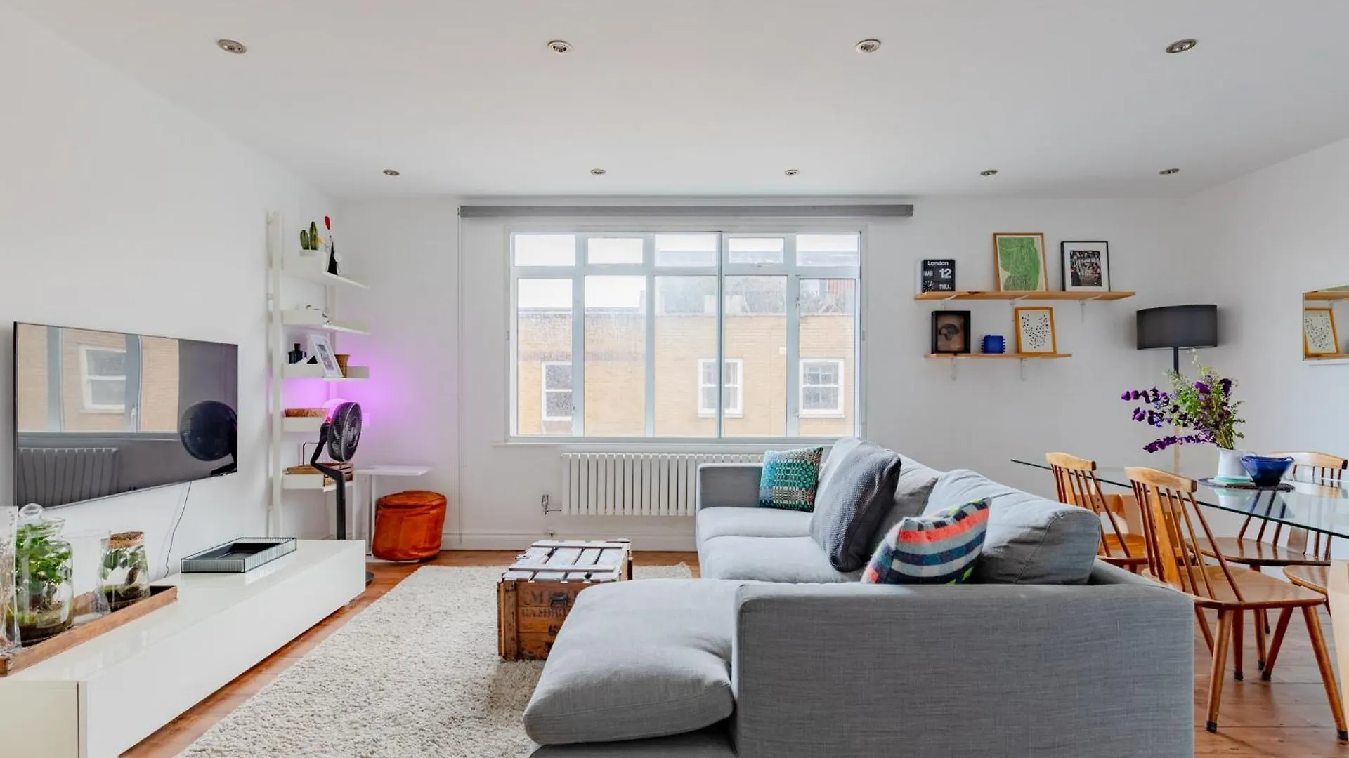 Contemporary 2Bd Flat With Balcony Shoreditch Londra
